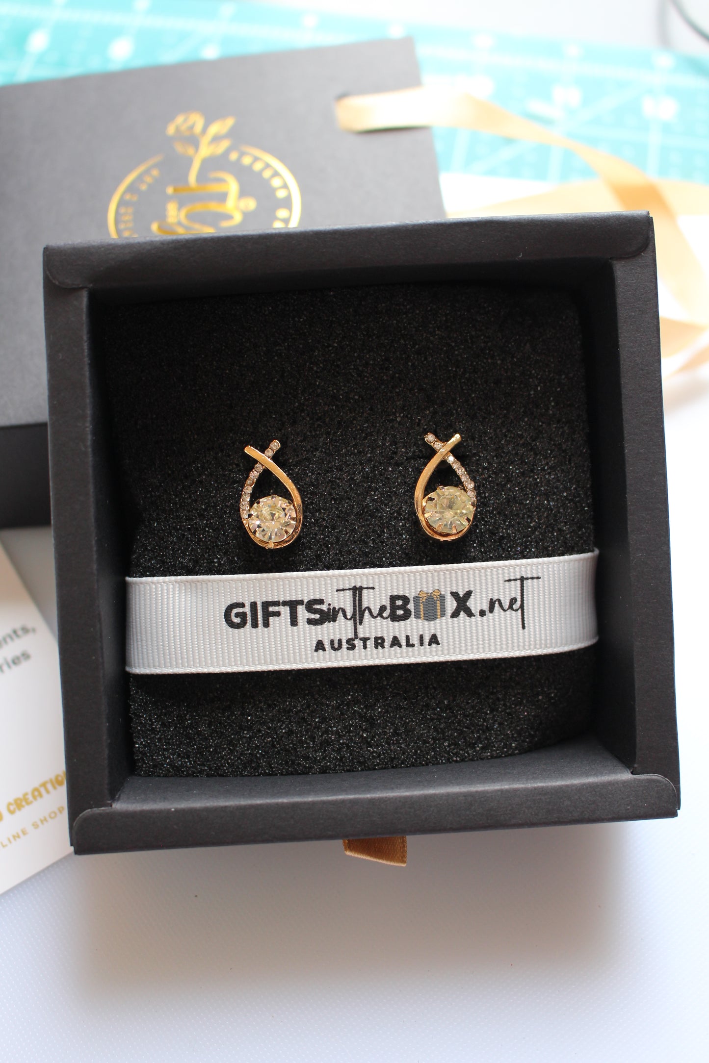 Rhinestone Cross Stud Earrings Set