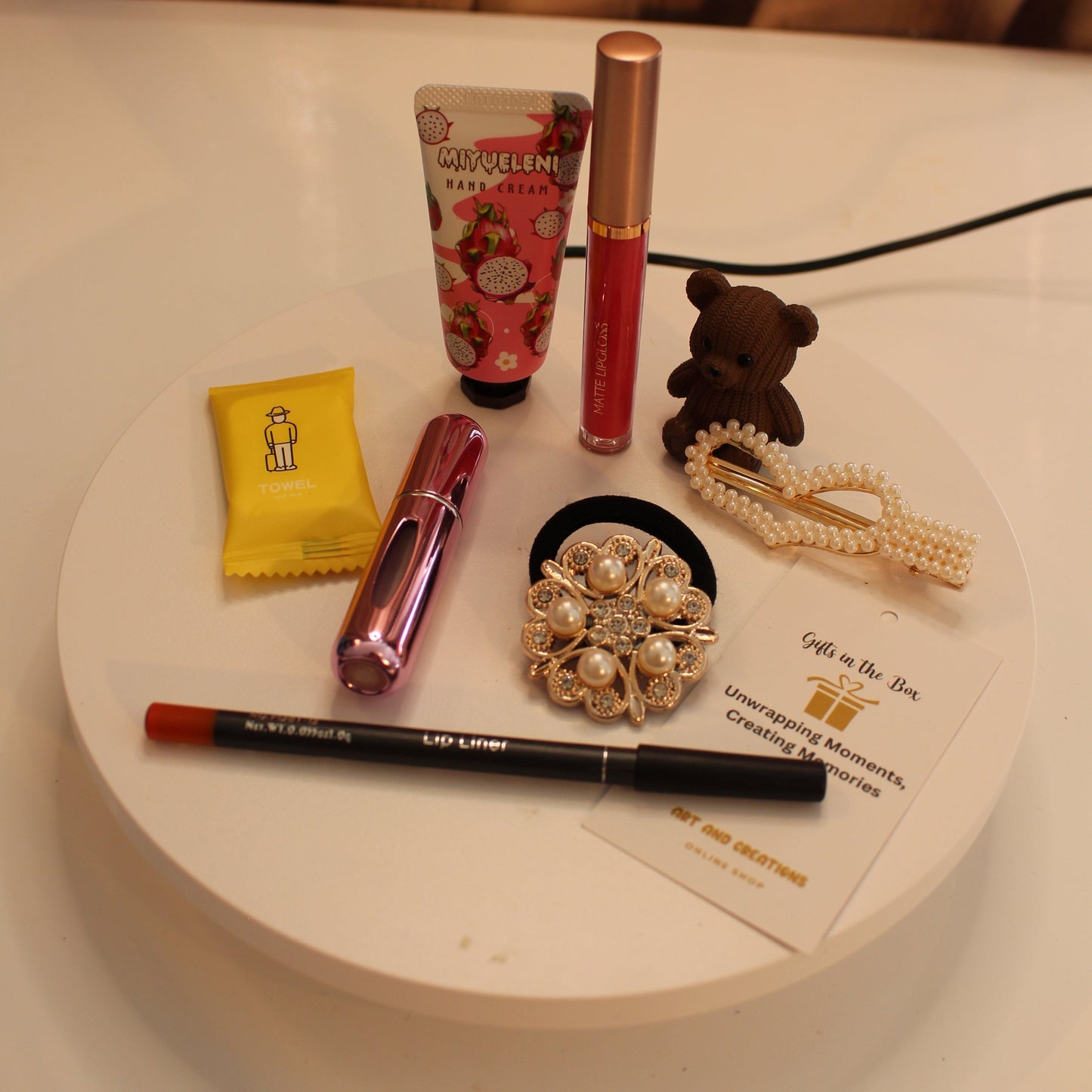 Chic Essentials Gift Set