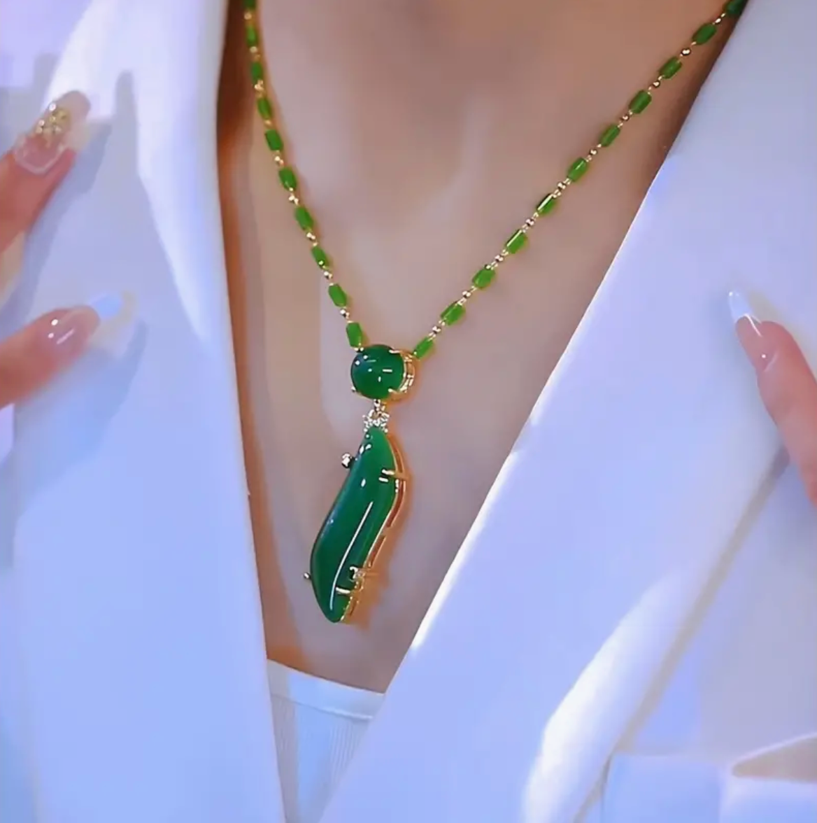 Green Faux Emerald Bamboo Link Chain Necklace